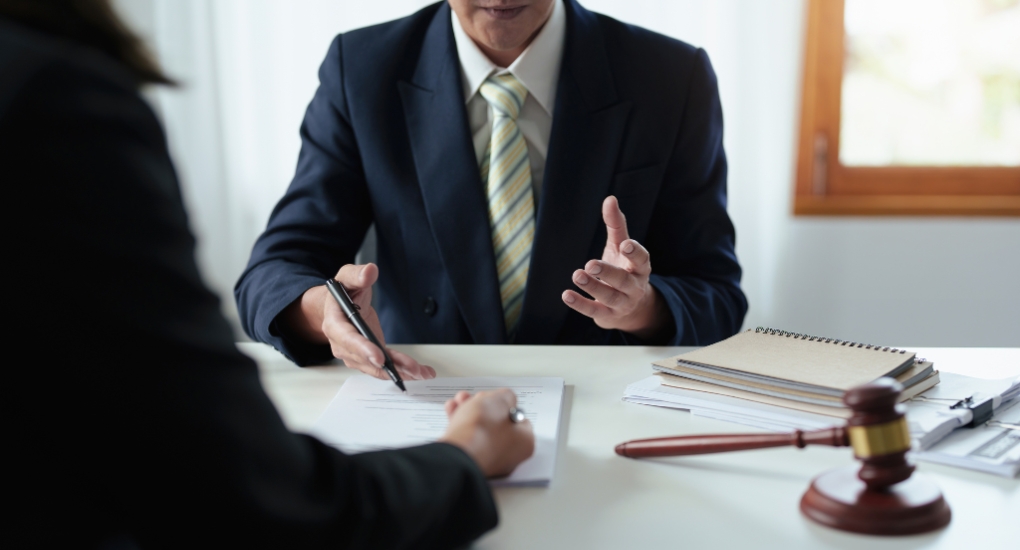 Finding the Best Debt Collection Defense Attorney in Arizona: What to Look For